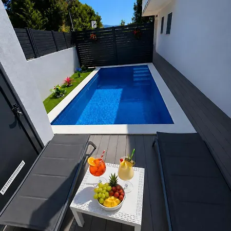 Apartment Sole Mare- ,hrvatska Vir